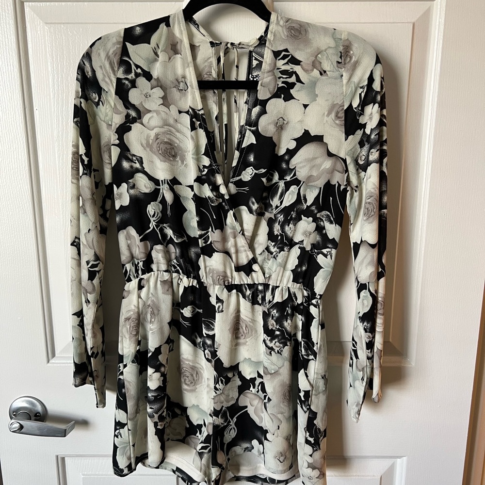 Flowered Romper - image 2